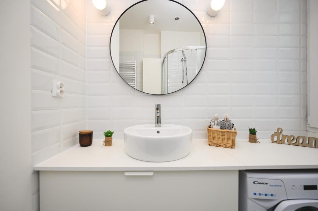 Apartament 109 W Centrum Gdyni Prostywynajem กดิเนีย ภายนอก รูปภาพ